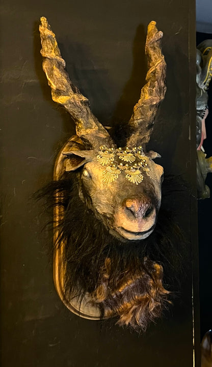 Escultura Baphomet Negra y Oro
