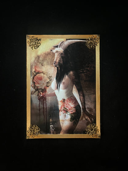 Fotocollage Gótico, con Marco Ornamentado